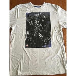 Lebron James Carbonado T Shirt Double Sided Lions Head Dri-Fit